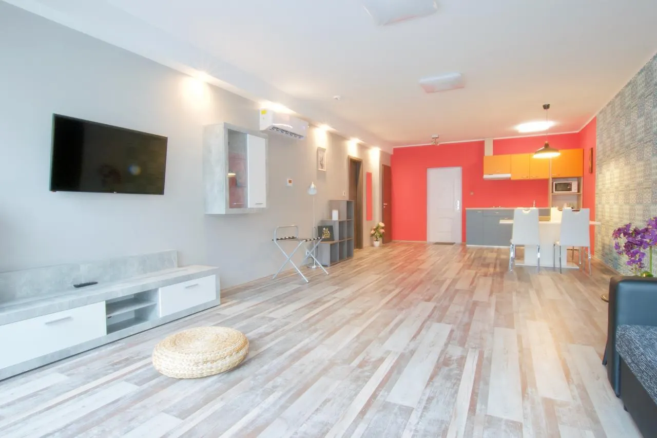 United Colors Of Budapest Apartments 0*,